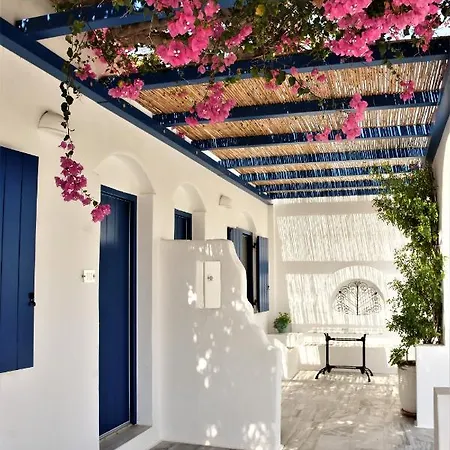 Marina Apartahotel Naousa (Paros)