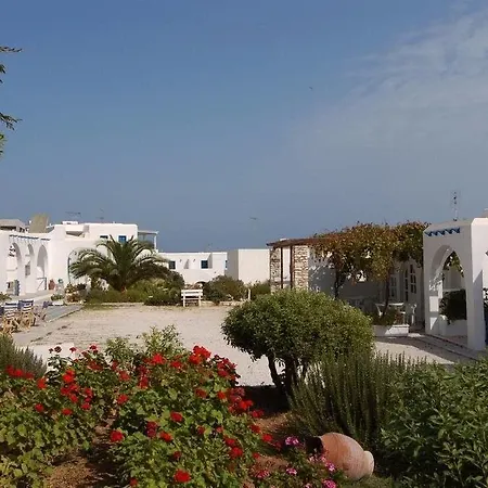 Marina Apartahotel Naousa (Paros)