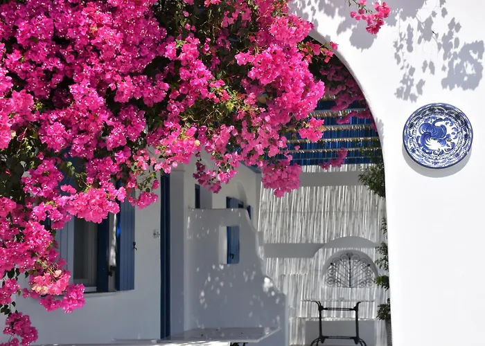 Marina Aparthotel 4*