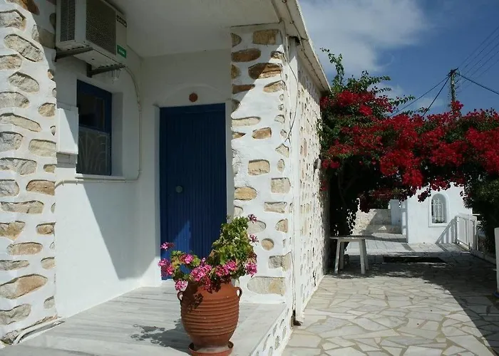 Marina Aparthotel 4*