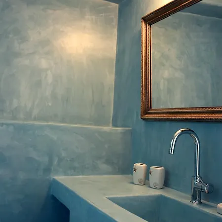 Marina Aparthotel 4*