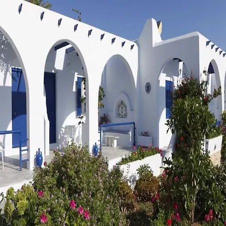Marina Aparthotel Naousa (Paros)